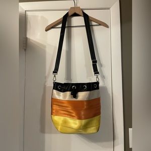 Harvey’s Full Sized Candy Corn Park Hopper Bag